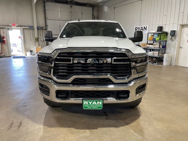 2025 Ram 2500 Tradesman photo 4