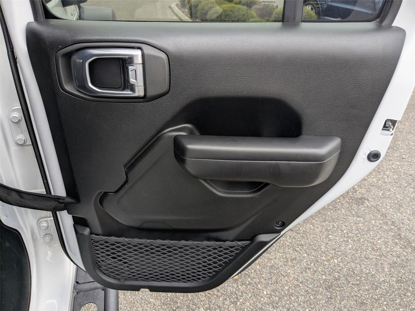 2021 Jeep Gladiator Mojave photo 28