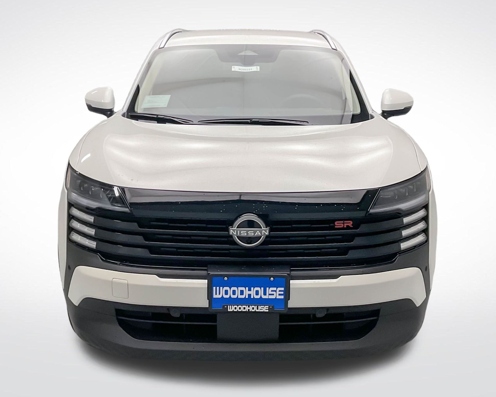 2025 Nissan Kicks SR photo 2