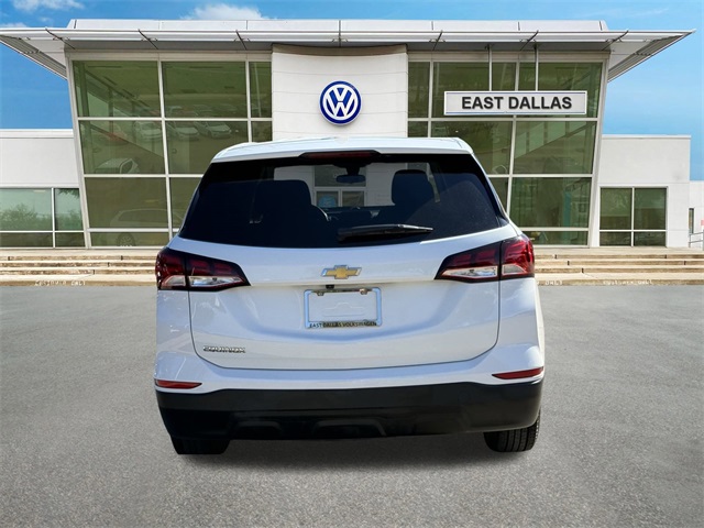 2022 Chevrolet Equinox LS photo 4