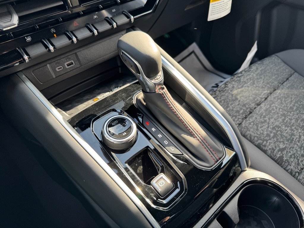 2026 Chevrolet Colorado Z71 photo 14