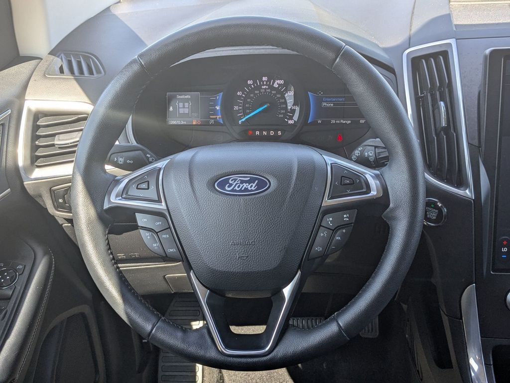 2024 Ford Edge Titanium photo 13