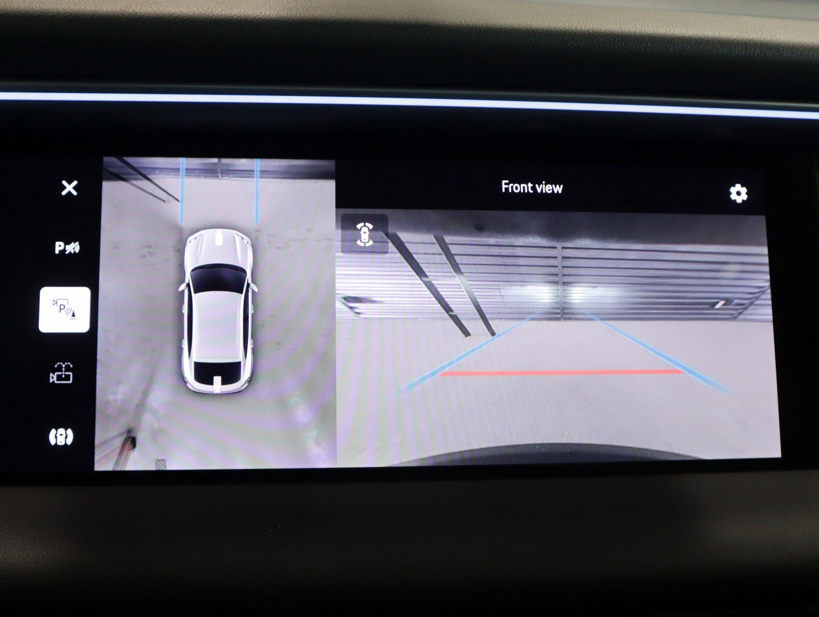 2025 Porsche Macan Electric 4 photo 20