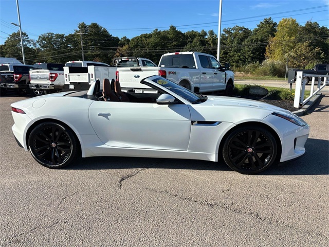 2019 Jaguar F-TYPE P380 photo 2