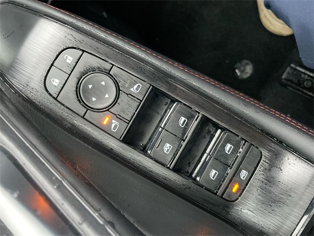 2025 Nissan Rogue SV photo 19