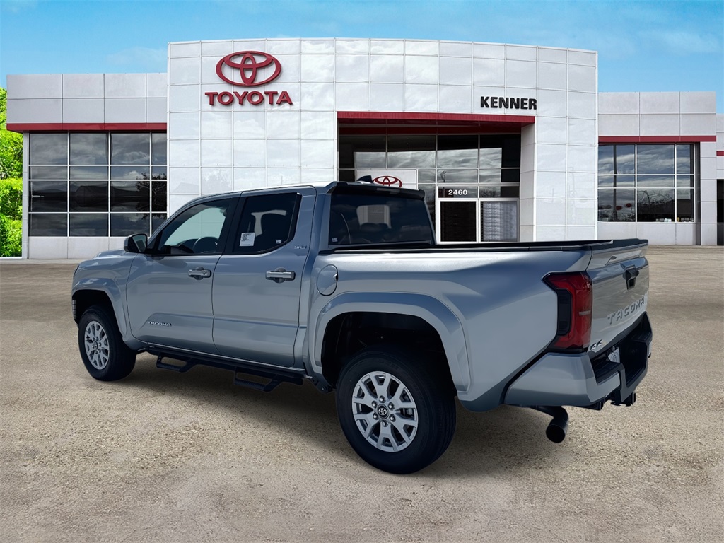 2025 Toyota Tacoma SR5 4x4 Double Cab photo 3