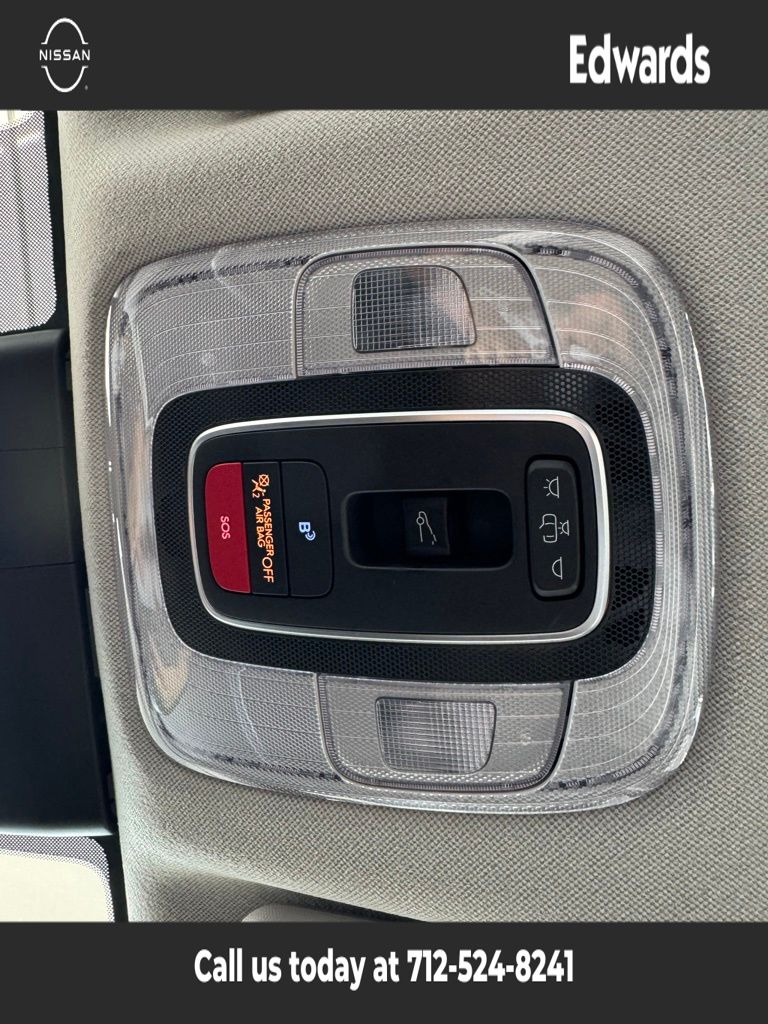 2024 Hyundai Elantra Limited photo 31