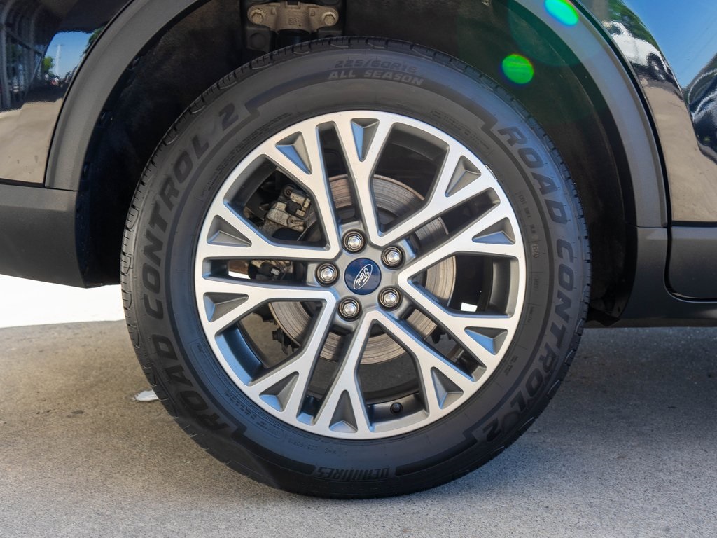 2021 Ford Escape SEL photo 30