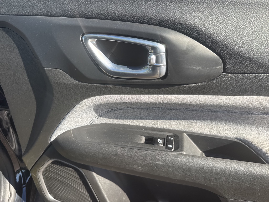 2024 Jeep Compass Latitude photo 30