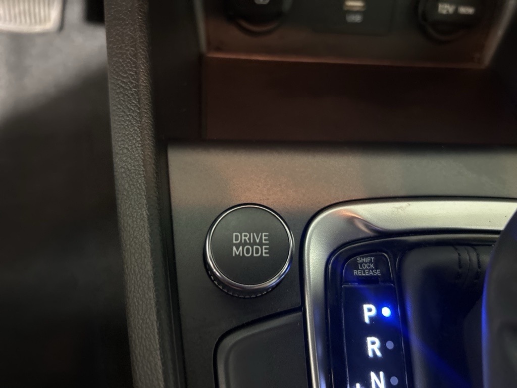 2023 Hyundai Kona SEL photo 19