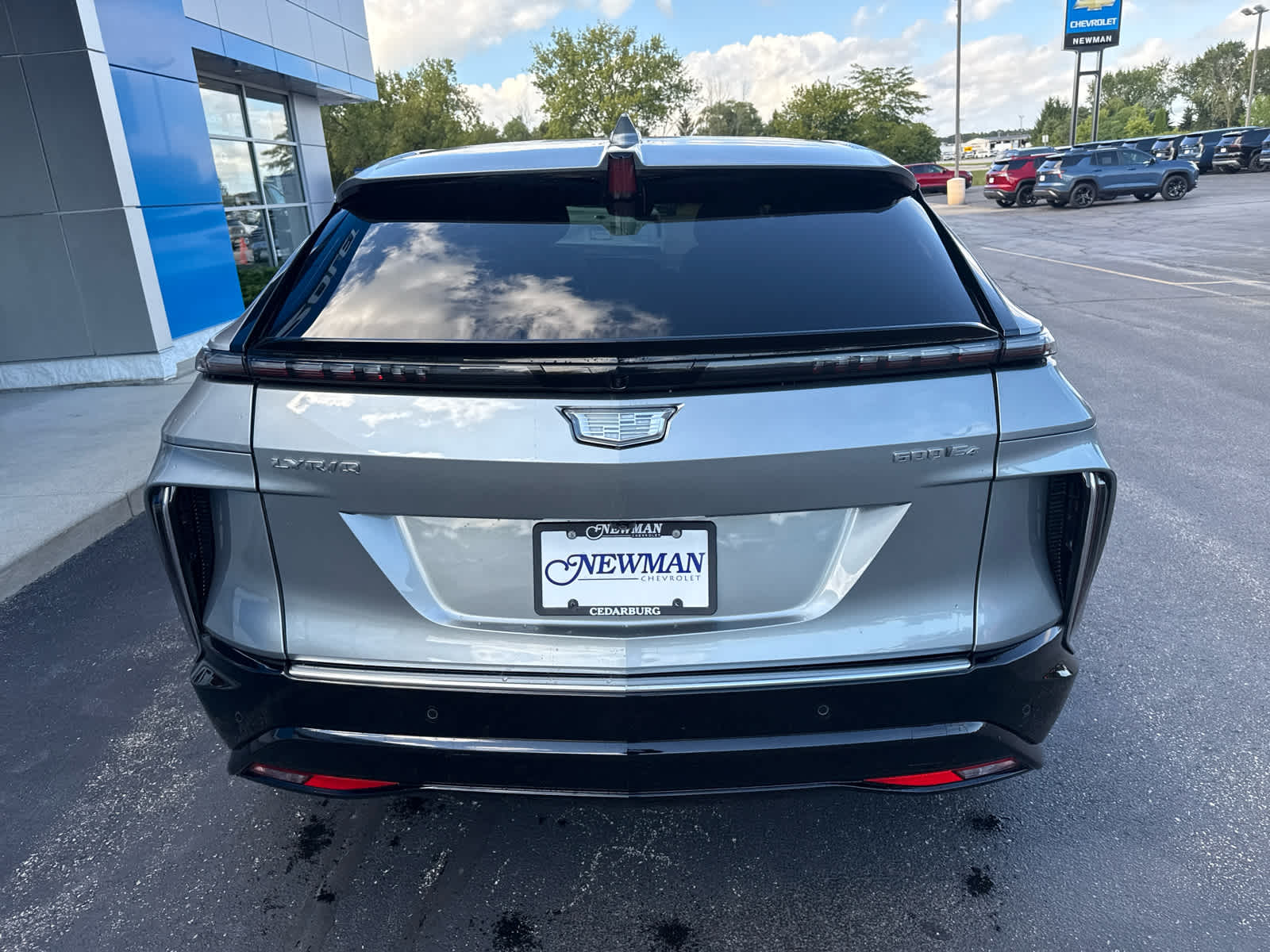 2025 Cadillac Lyriq Luxury photo 11