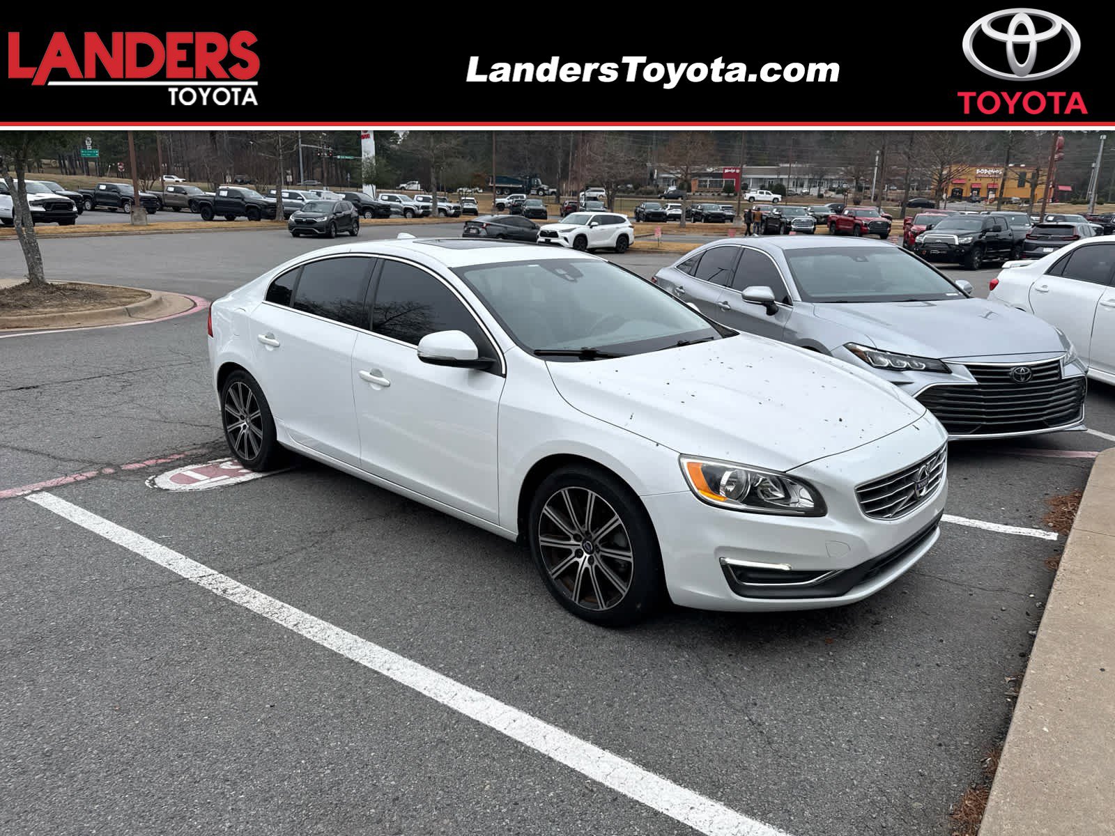 2017 Volvo S60 T5 Inscription's photo