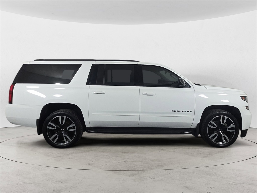 2019 Chevrolet Suburban Premier photo 6