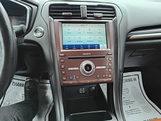 2020 Ford Fusion Titanium photo 22