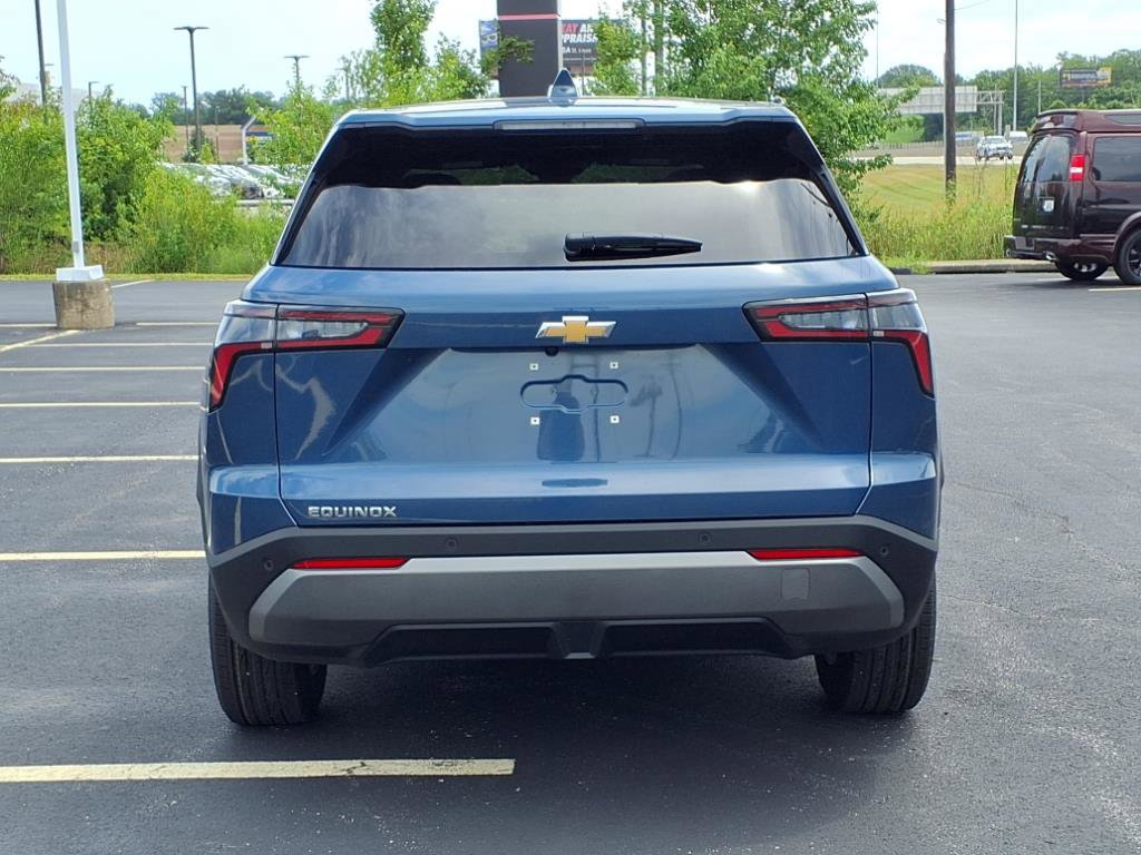 2026 Chevrolet Equinox LT photo 16