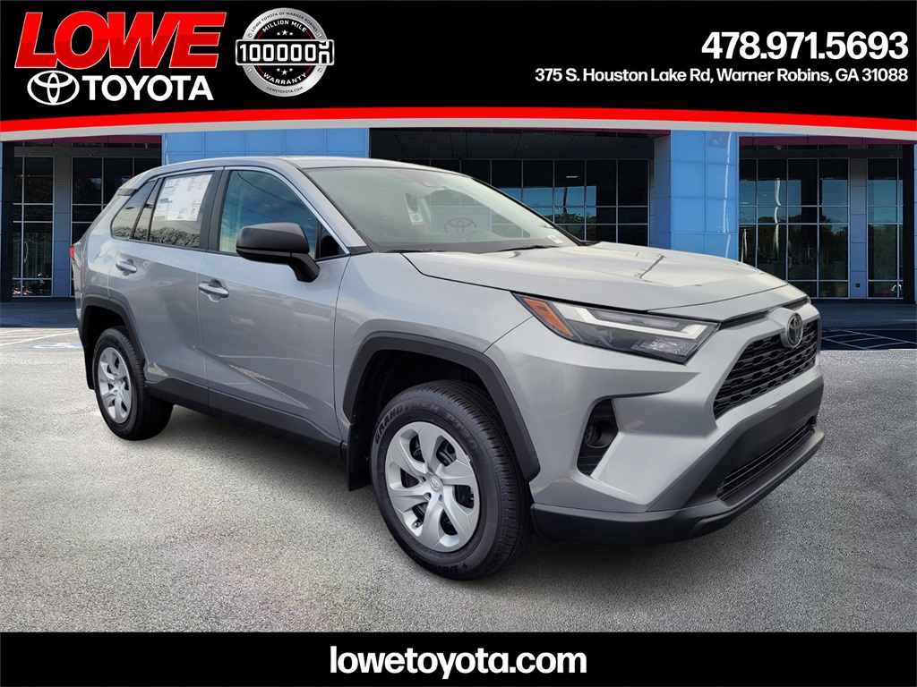 2025 Toyota RAV4 LE's photo