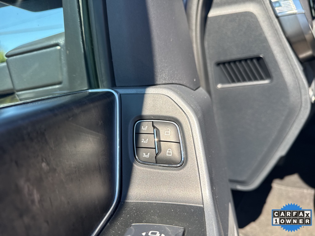 2024 Ford F-350 Lariat photo 19