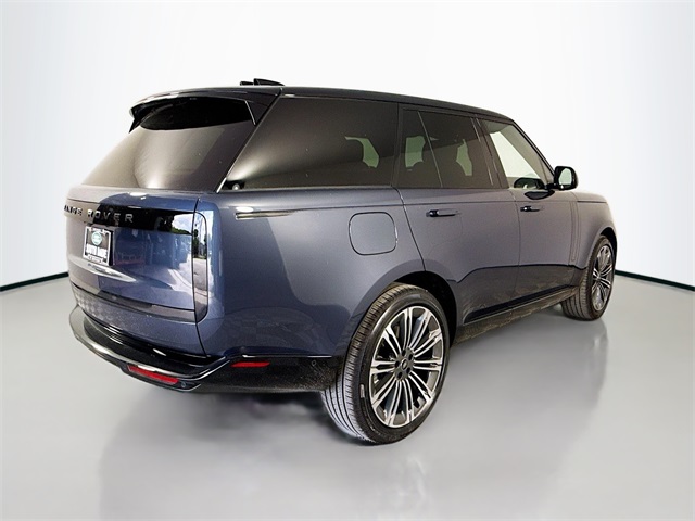 2025 Land Rover Range Rover SE photo 2