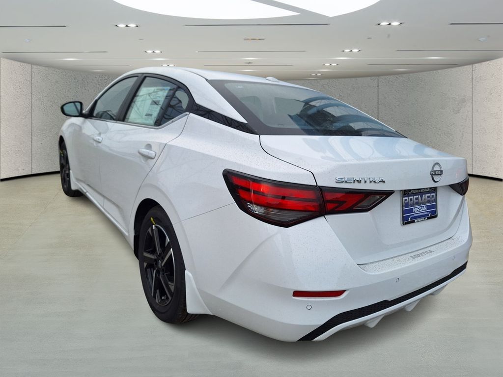 2025 Nissan Sentra SV photo 3