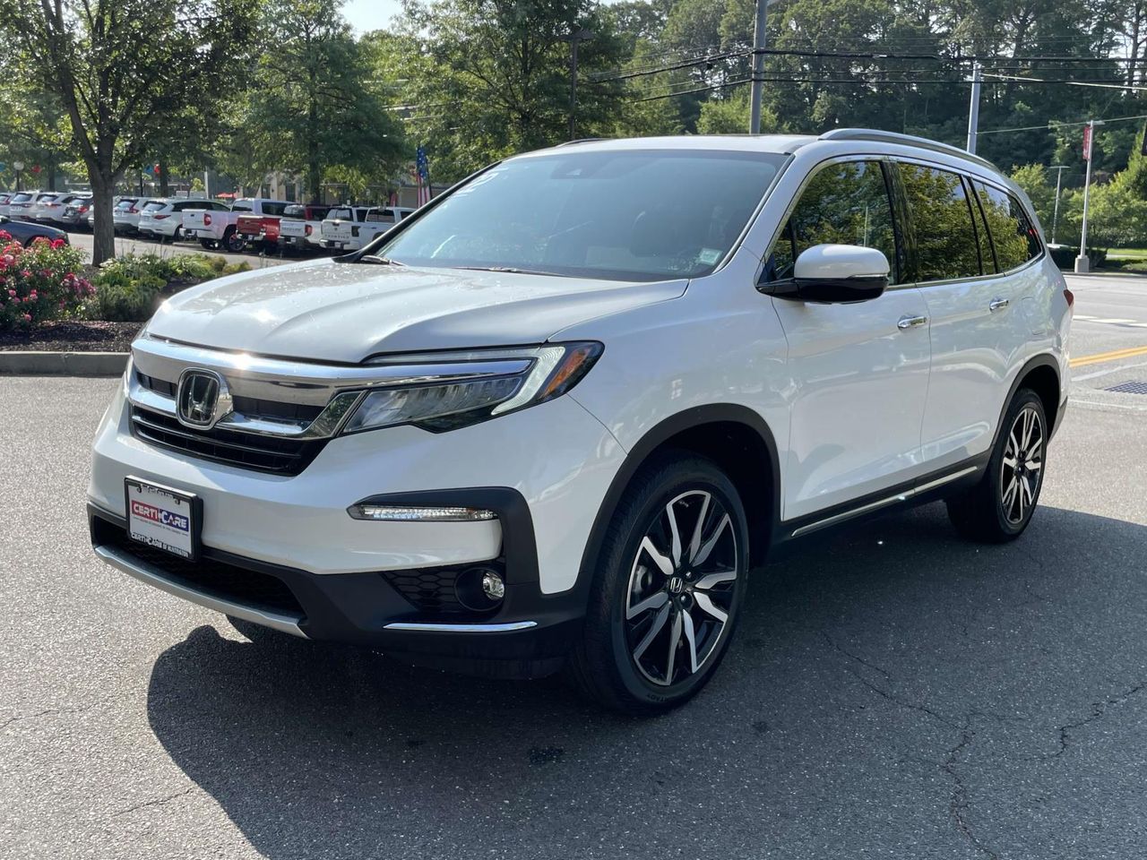 2022 Honda Pilot Touring photo 2