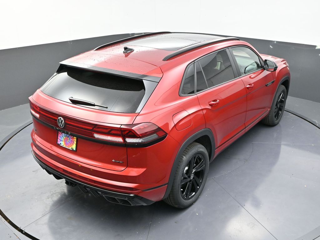 2025 Volkswagen Atlas Cross Sport SEL R-Line photo 16