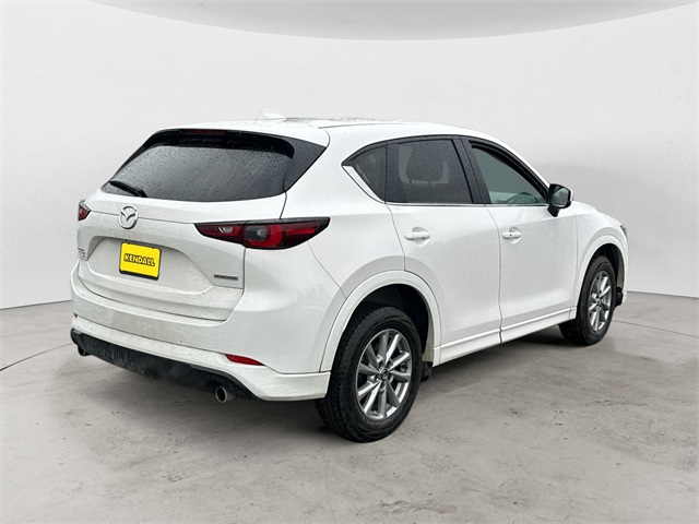 2024 Mazda CX-5 2.5 S Preferred photo 5