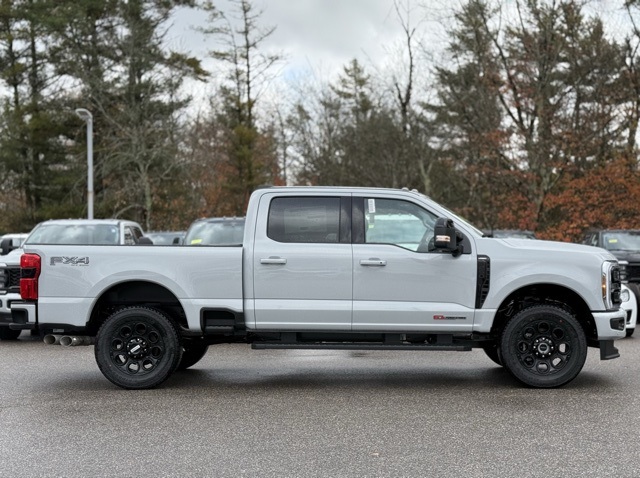 2026 Ford F-250 Lariat photo 3