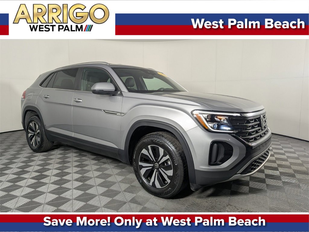 2025 Volkswagen Atlas Cross Sport SE's photo