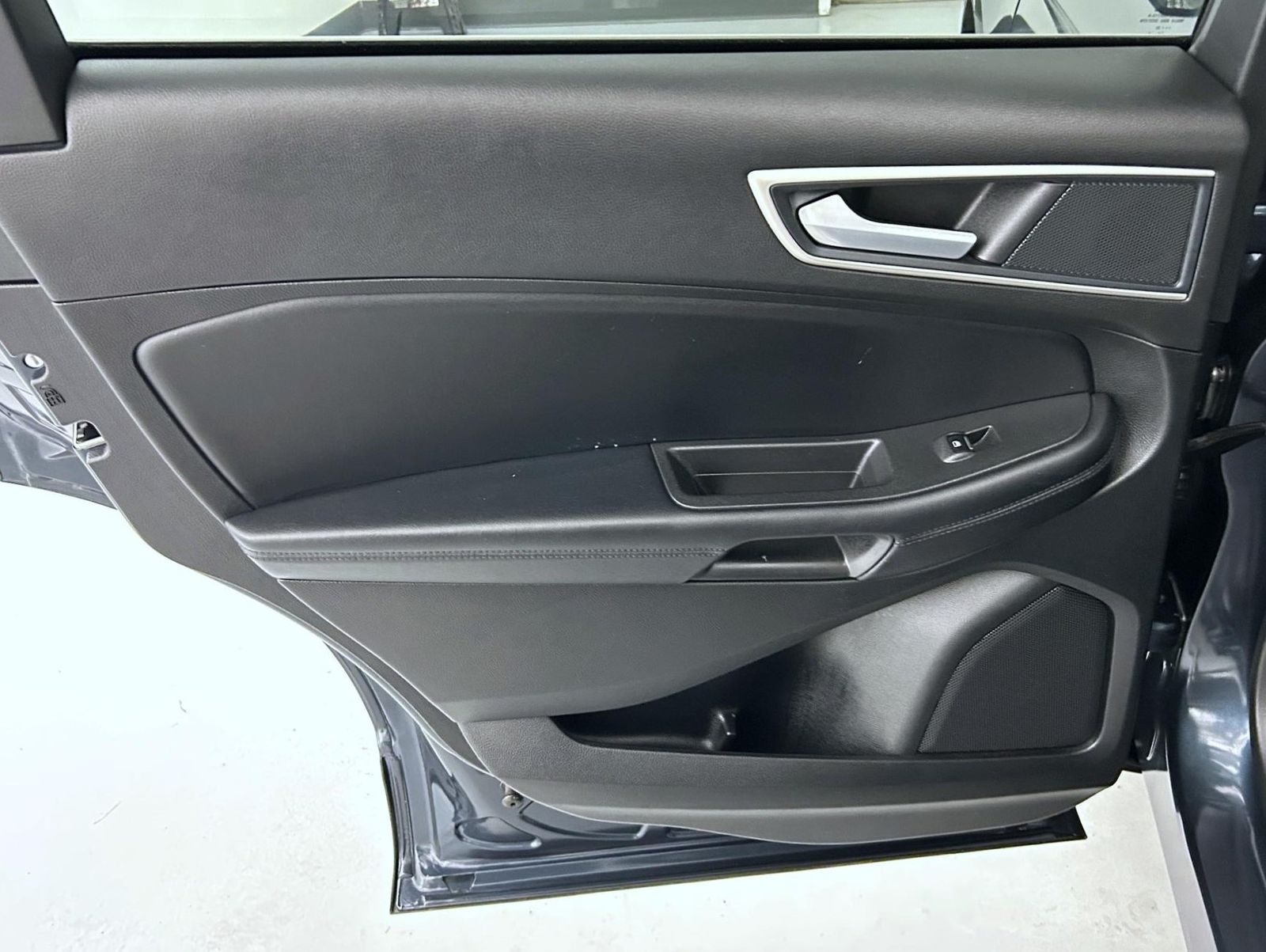2023 Ford Edge SEL photo 20