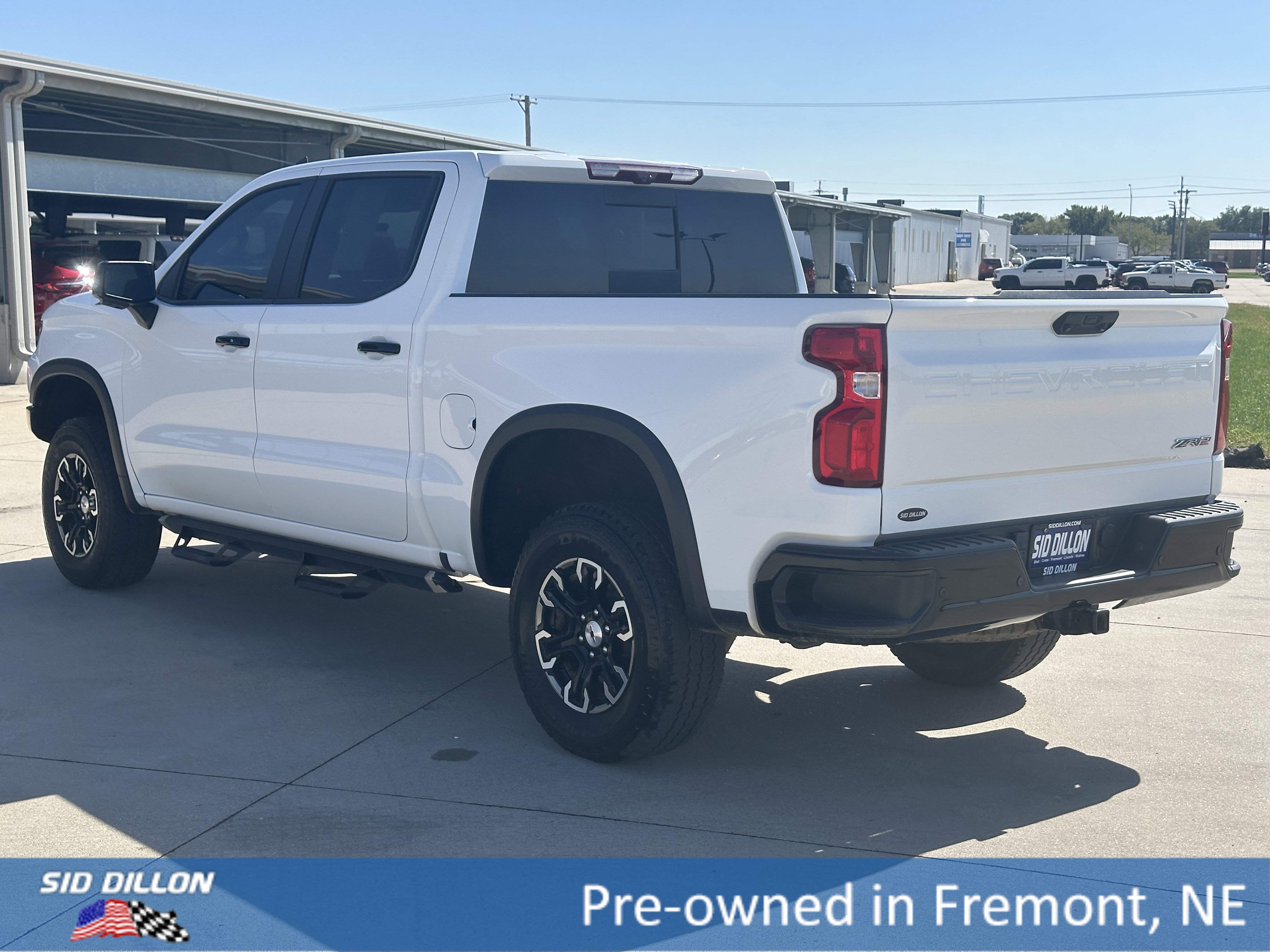 2022 Chevrolet Silverado 1500 ZR2 photo 2