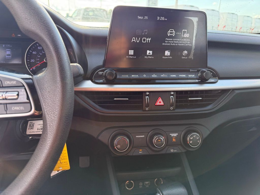 2020 Kia Forte LXS photo 17