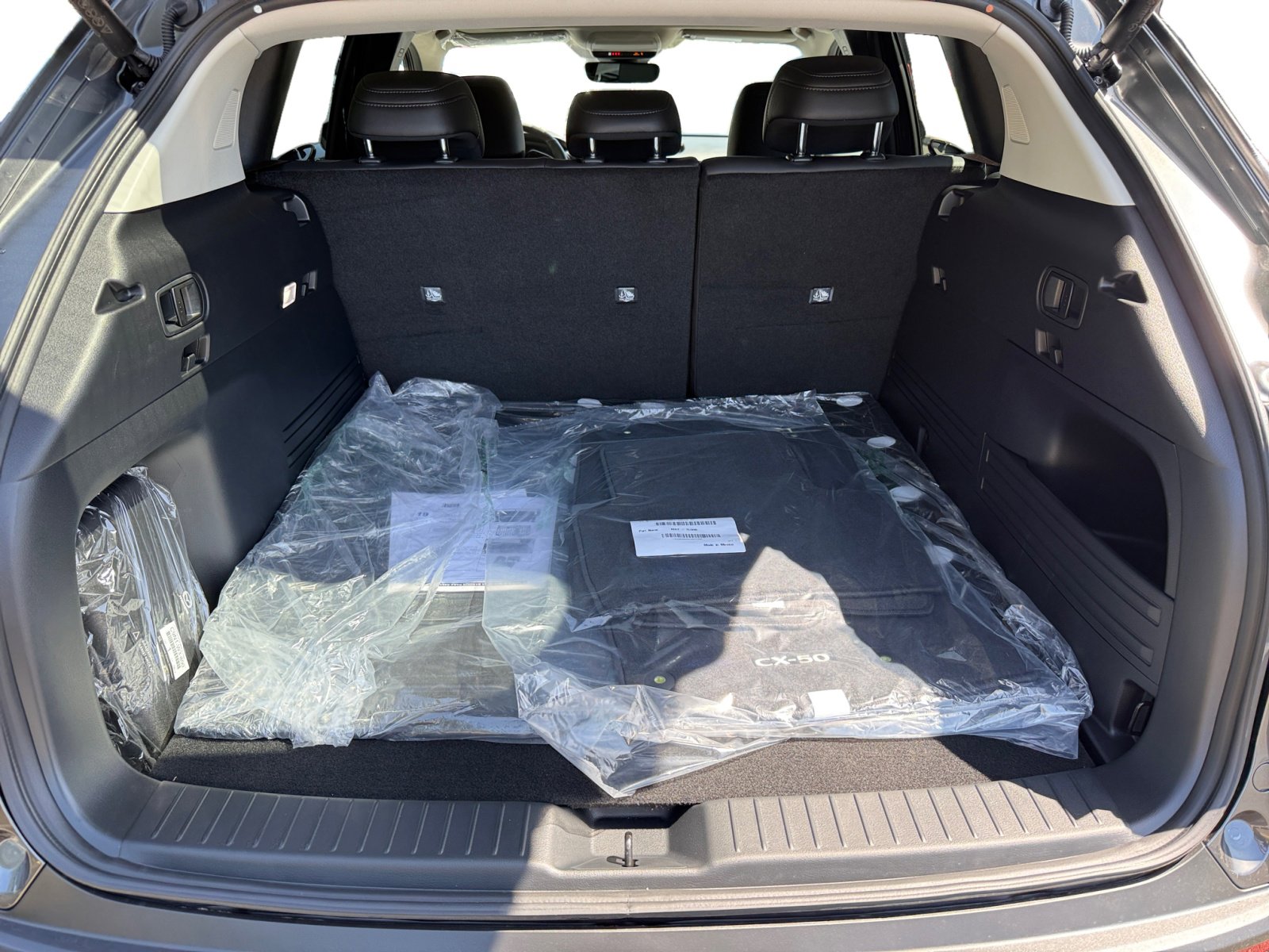 2025 Mazda CX-50 Premium Plus photo 17