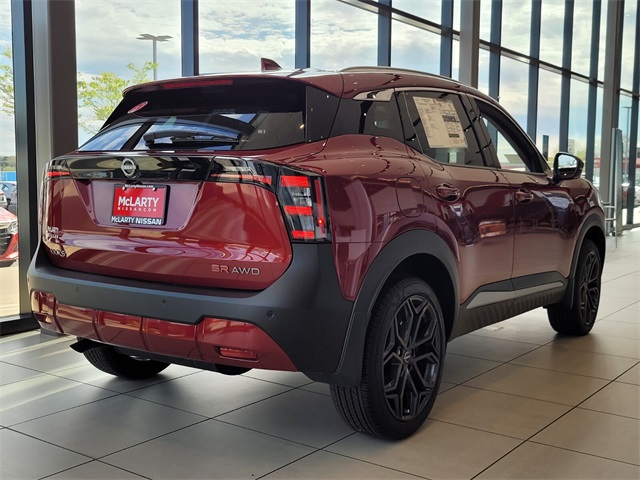 2025 Nissan Kicks SR photo 4