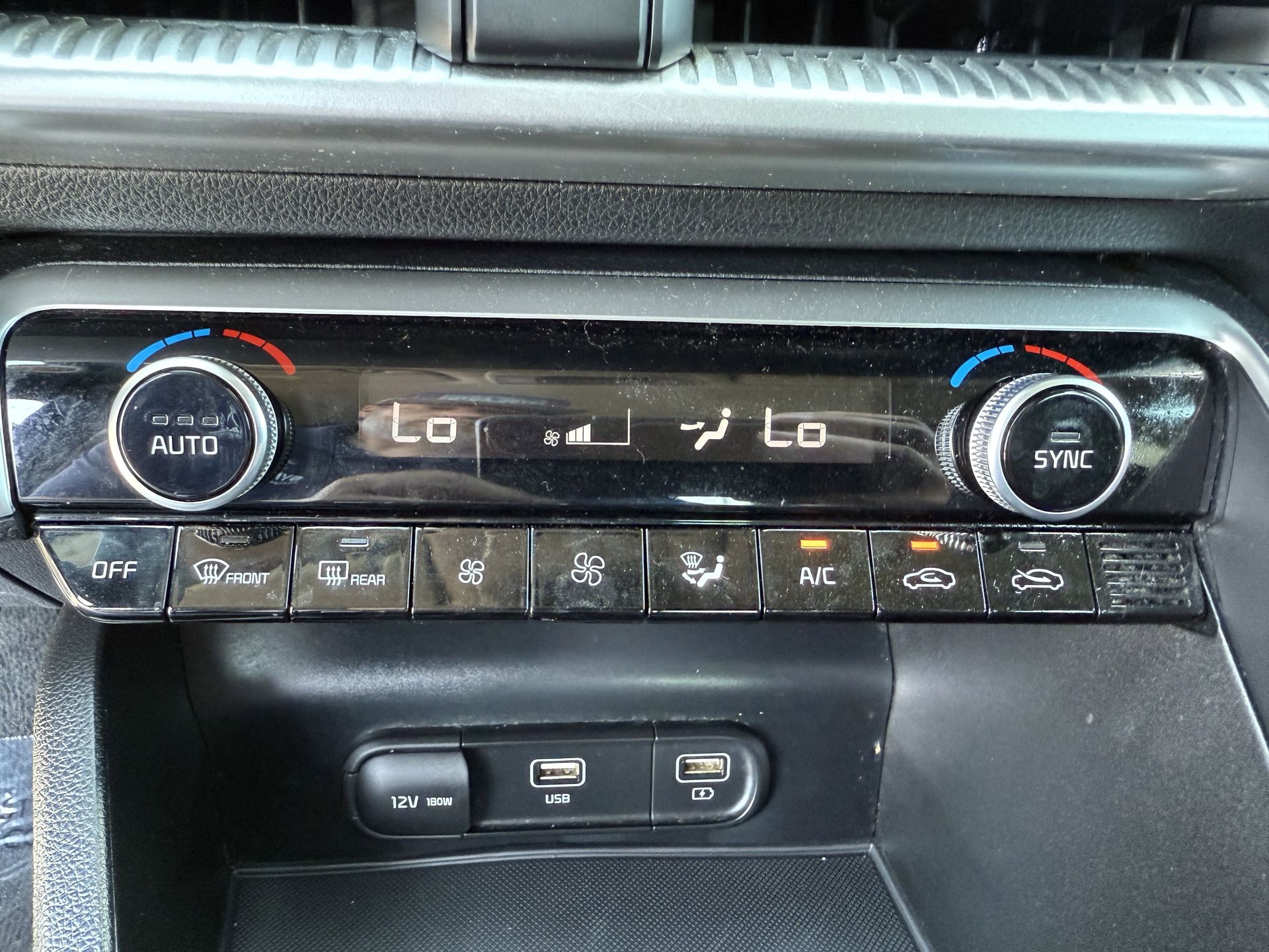 2022 Kia K5 LXS photo 4