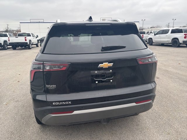 2025 Chevrolet Equinox LT photo 5