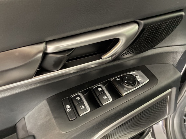 2025 Kia Telluride S photo 12