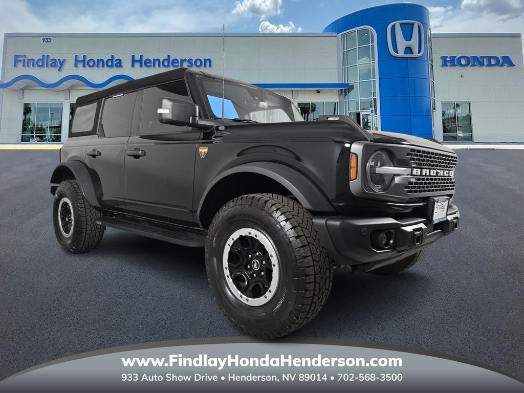2023 Ford Bronco Badlands's photo