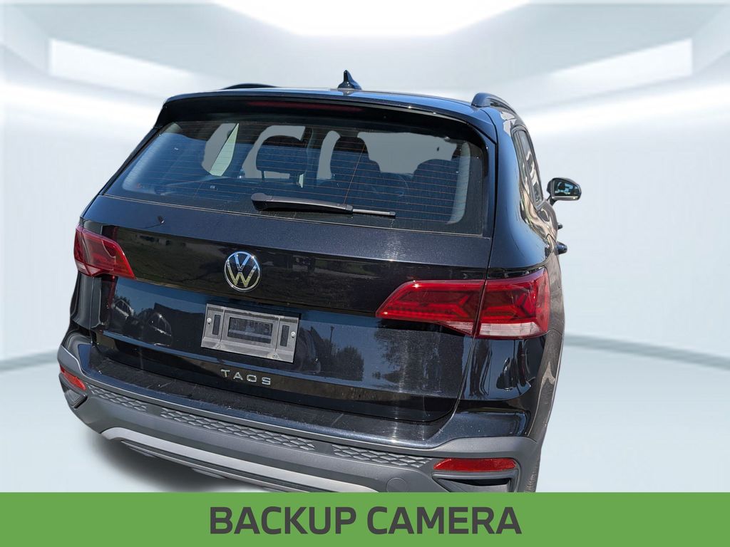 2024 Volkswagen Taos S photo 2