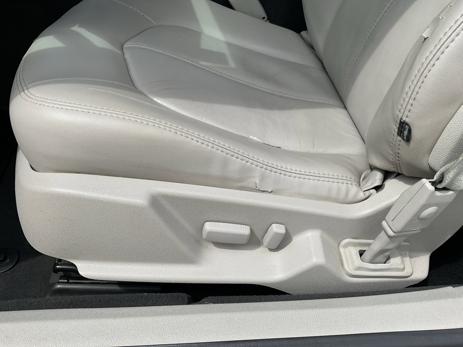 2013 Cadillac CTS Base photo 23