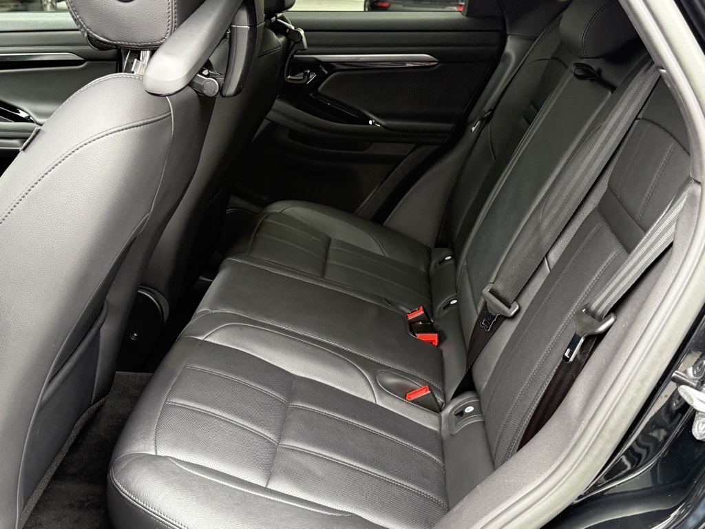 2023 Land Rover Range Rover Evoque R-Dynamic SE photo 24