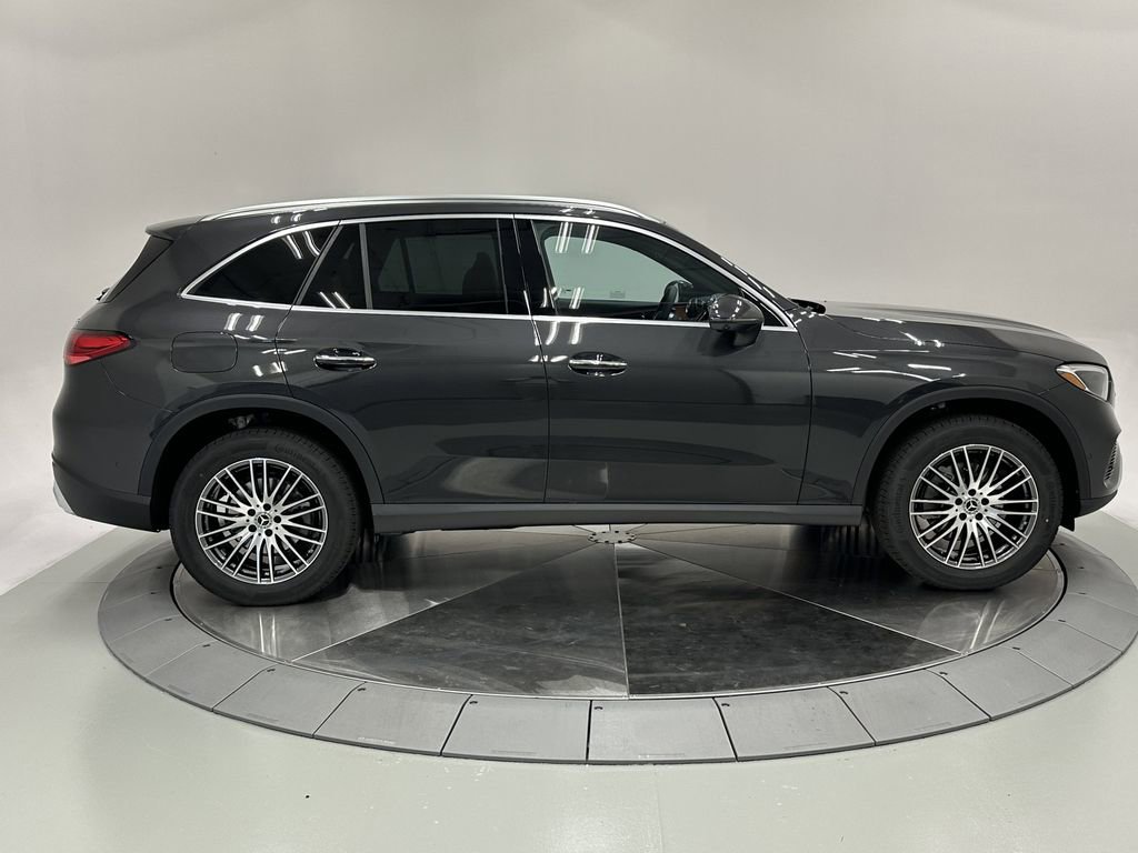 2026 Mercedes Benz GLC 300 4MATIC photo 8