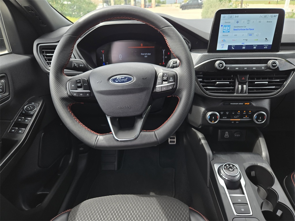 2024 Ford Escape ST-Line photo 23