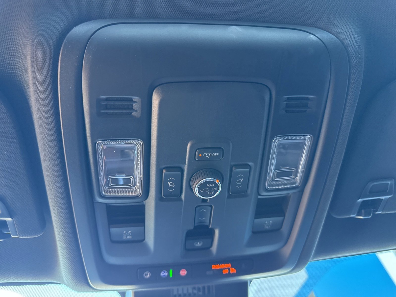 2025 Chevrolet Tahoe Premier photo 29