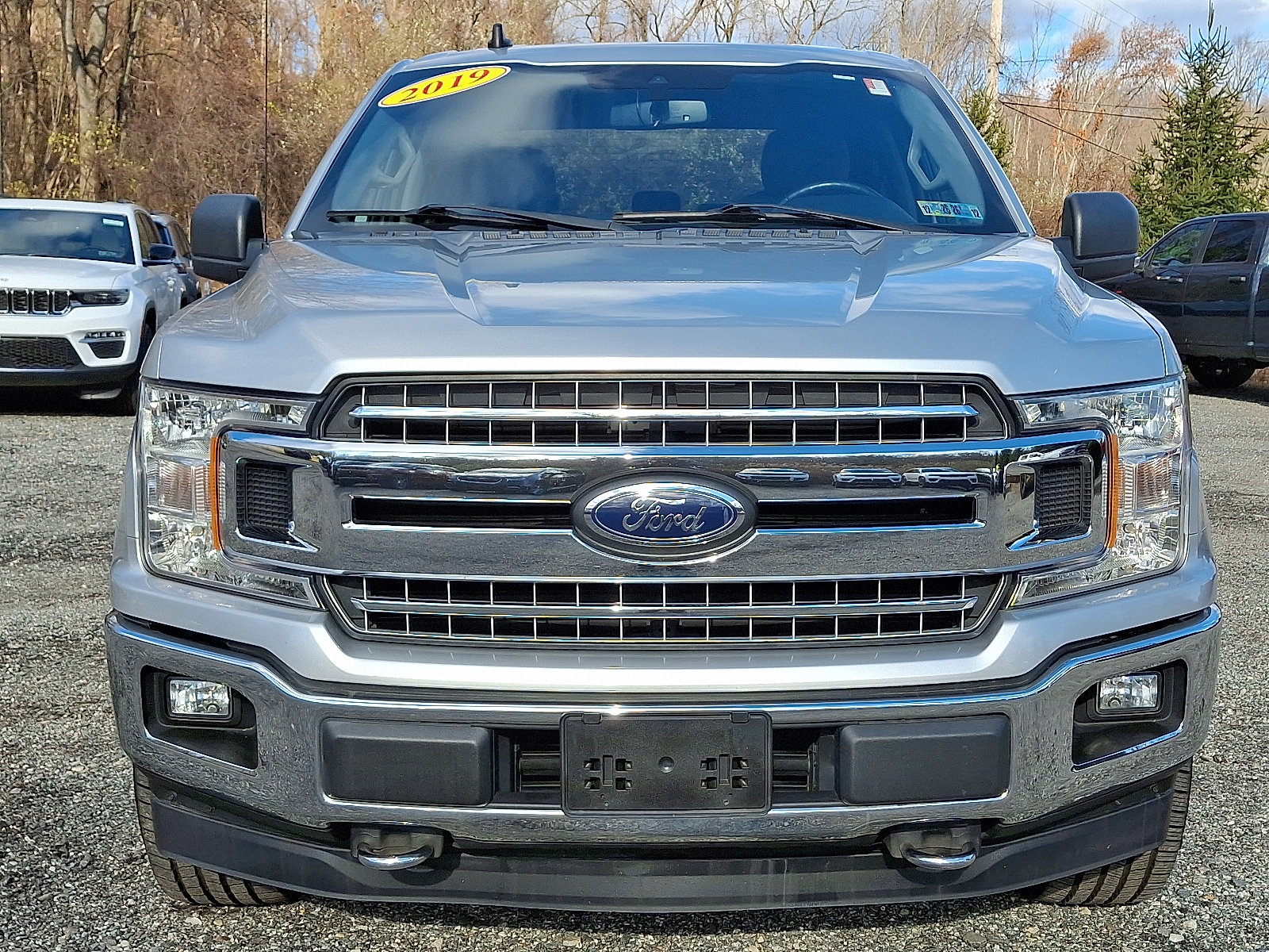 2019 Ford F-150 XLT photo 2