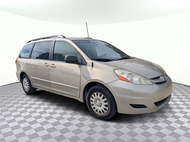 Used 2008 Toyota Sienna LE with VIN 5TDZK23C08S157636 for sale in Lake City, FL