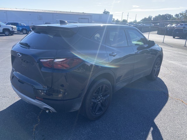 2022 Chevrolet Blazer 2LT photo 2