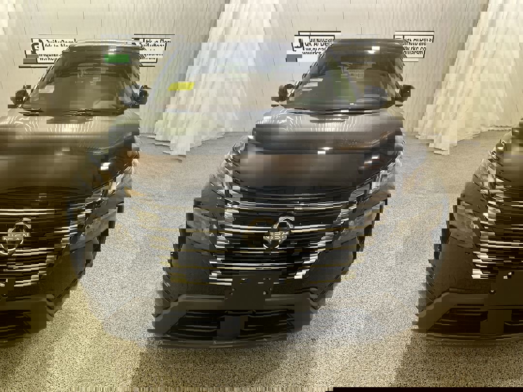 2026 Nissan Rogue SV photo 2