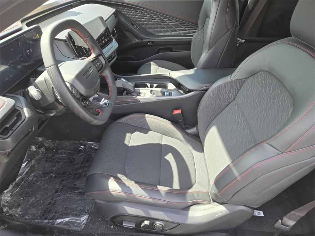 2025 Dodge Charger R/T photo 6