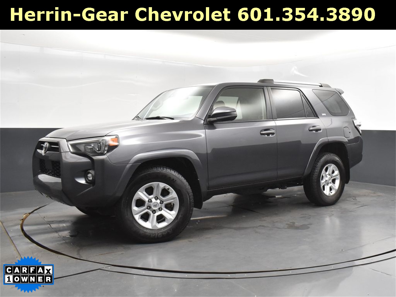 2023 Toyota 4Runner SR5 photo 3