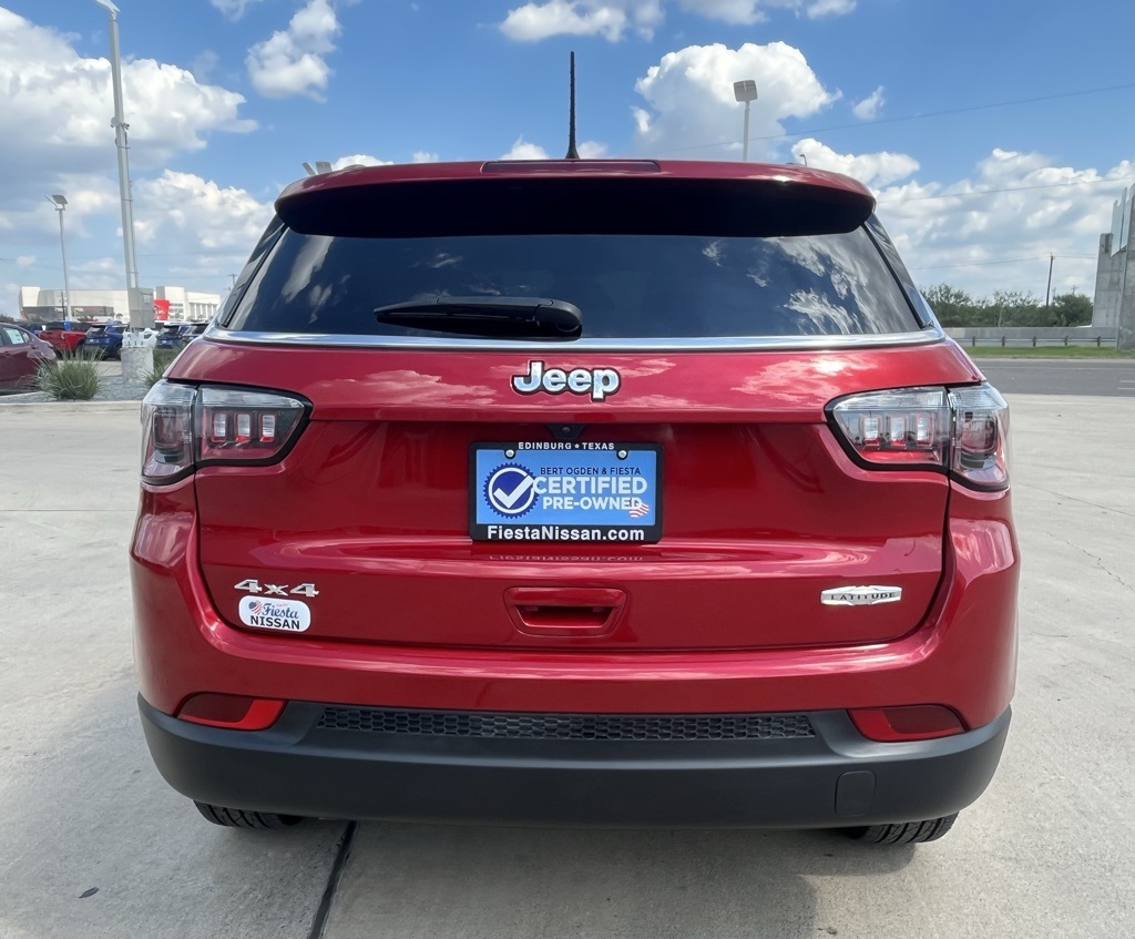 2025 Jeep Compass Latitude photo 2